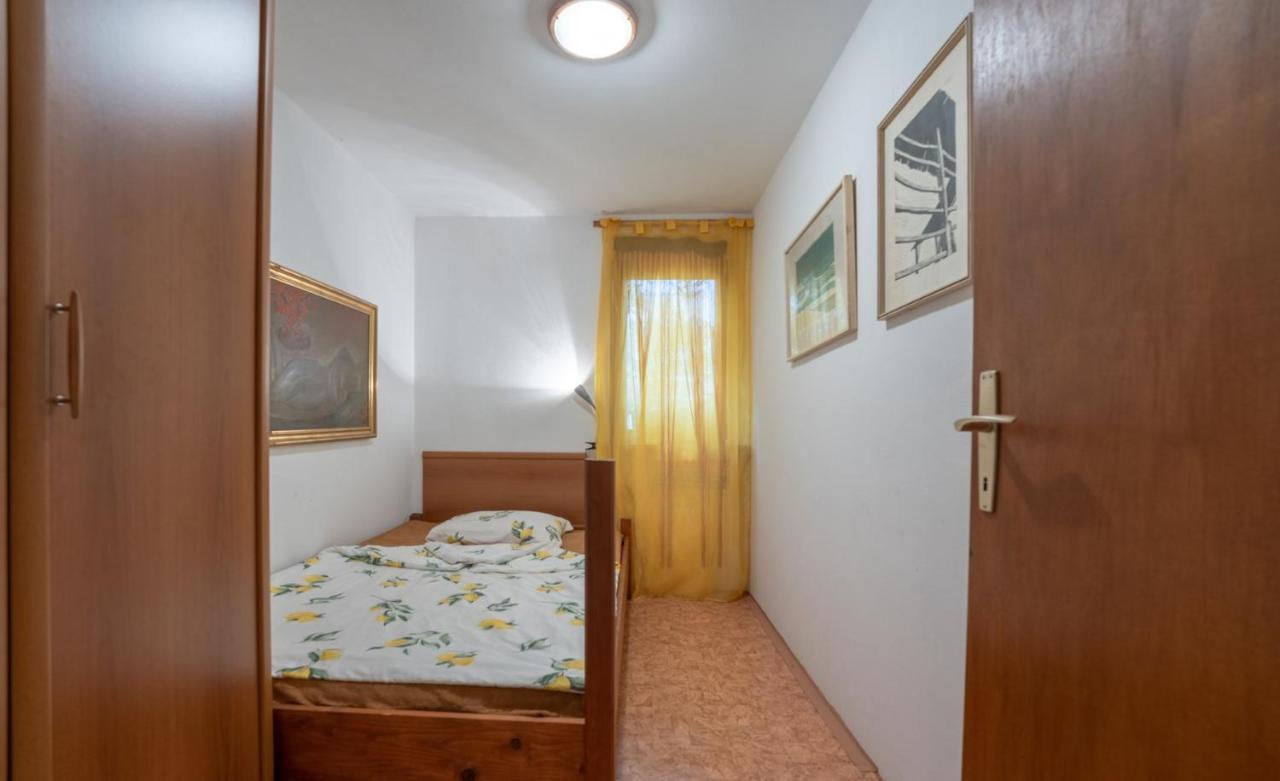 Apartment Ruj Замбратія Екстер'єр фото